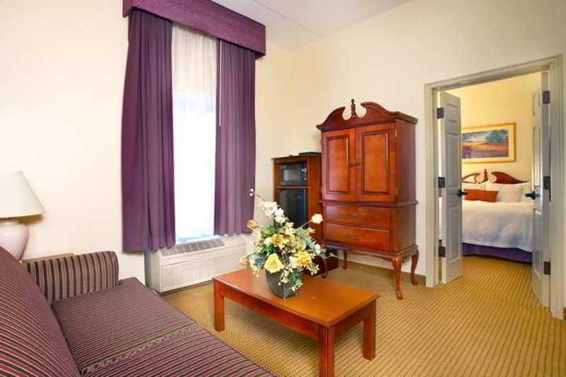 Hampton Inn & Suites Tulsa-Woodland Hills Room photo
